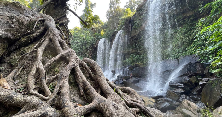 Banteay Srei, Kulen Waterfall and Beng Mealea Small-Group Tour