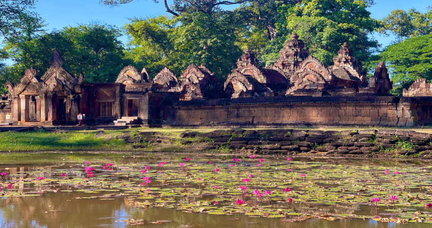 Banteay Srei, Kulen Waterfall and Beng Mealea Small-Group Tour